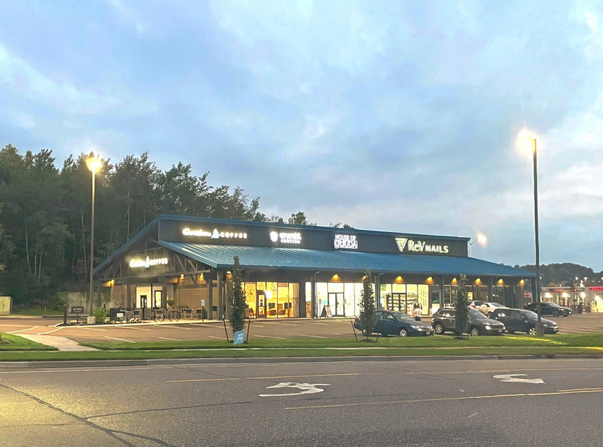 Commonwealth Plaza — Retail Shopping Center in Eau Claire, WI